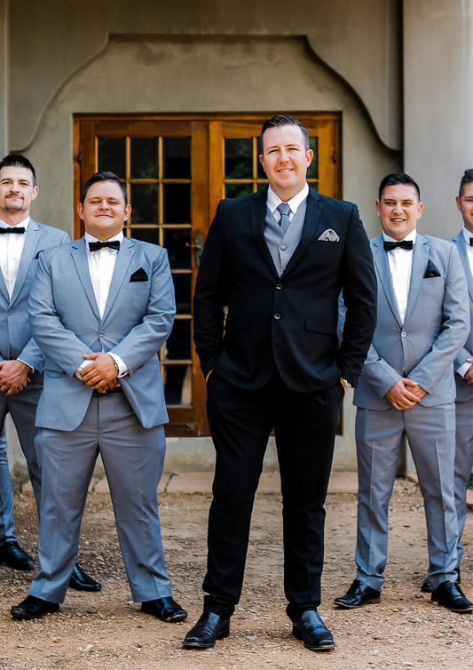 Unforgettable Groomsmen Gifts: Ideas to Thank Your Wedding Party in Style.