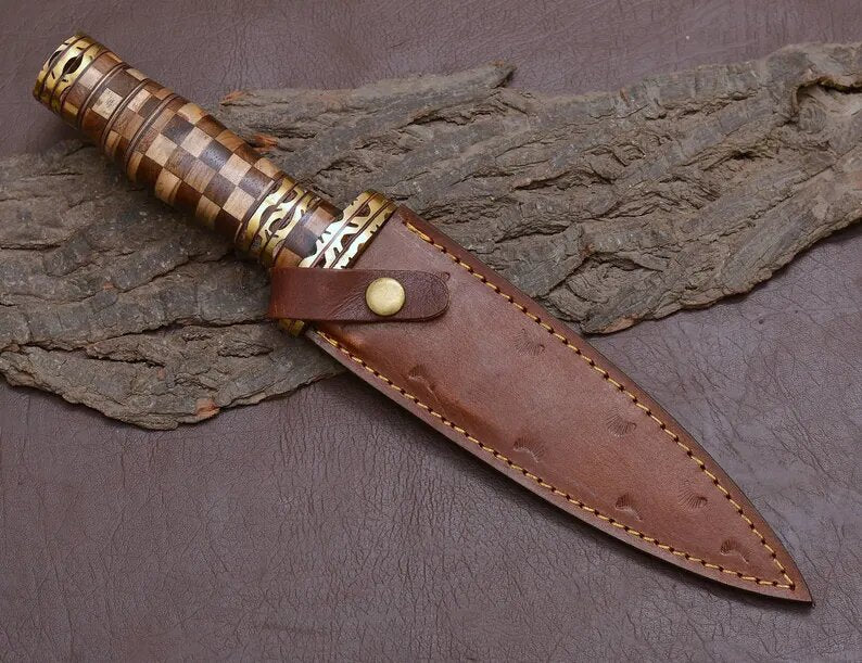 Damascus Steel Dagger Knife with Colored Rosewood