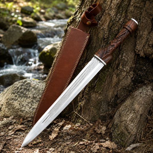 Seax Knife: History, Design &amp; Viking-Age Origins