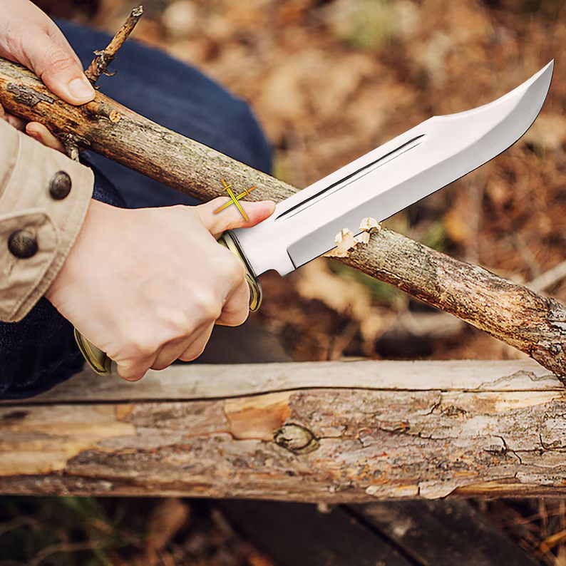 Damascus Bowie Knife with Sheath | Ideal for Hunting & Gifting