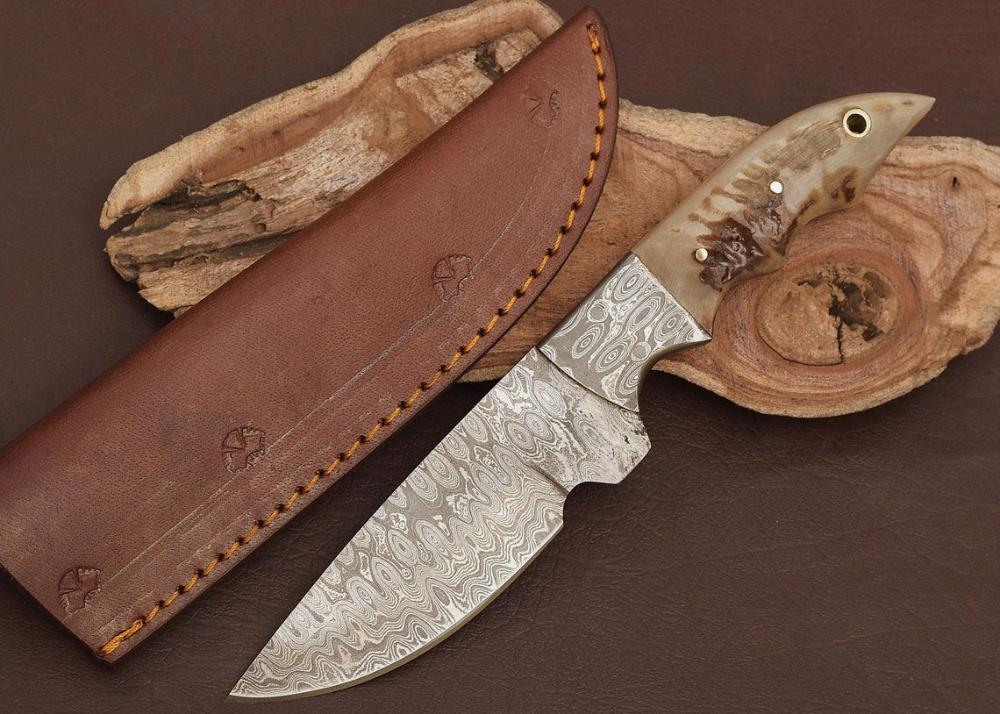 customize ashwood ram hunting knife and gift it to your loved ones. name and engravings can be customized