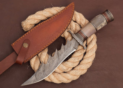 Handmade Damascus Steel Hunting Knife with Stag Horn Handle - V2